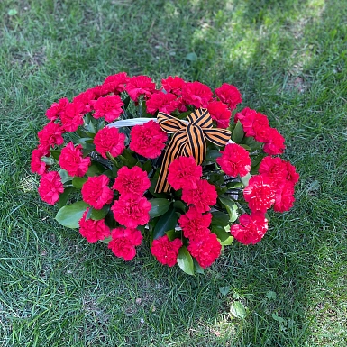 51 красная гвоздика в корзине - фото 3