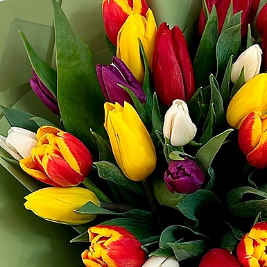 Букет из 35 тюльпанов яркий микс - фото 5