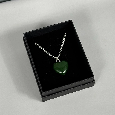 Кулон "Нефритовое сердце" - фото 1
