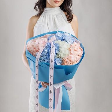 Букет из 5 микс гортензий "Bliss" фото