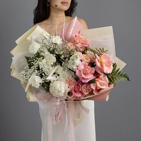Букет из пионов и роз "Симфония природы"