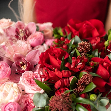 Композиция в виде сердца "Аяулым" - фото 6