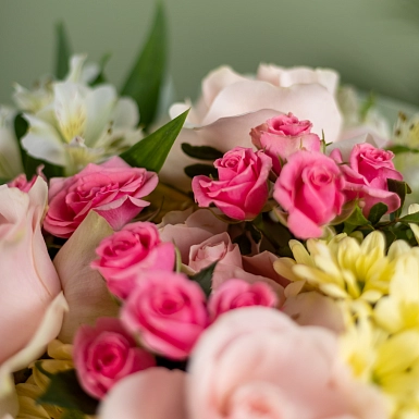 Букет “Яркие лепестки” - фото 4