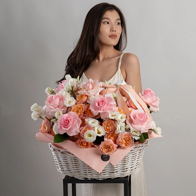 Композиция в корзине "Бесконечная любовь" - фото 2
