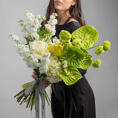 Букет с антуриумом и орхидеей "Пробуждение природы" - фото 2