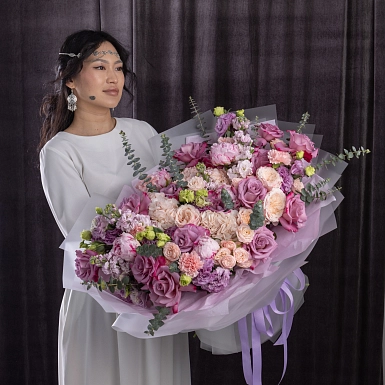 Букет из гортензии и пионов "Виолетта" - фото 2