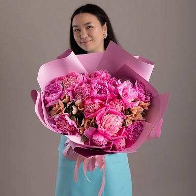 Букет из пион и альстромерии "Милана" - фото 1