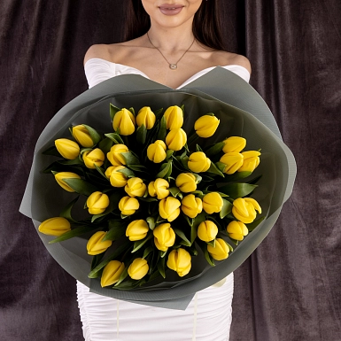 Букет из 35 желтых тюльпанов - фото 3