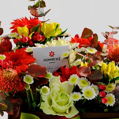 Ящик с герберами "Акварель" - фото 3