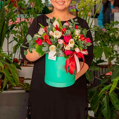 Композиция из тюльпанов "Вихрь" S - фото 2