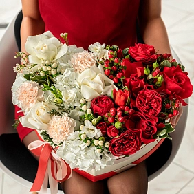 Композиция в виде сердца "Жаным"