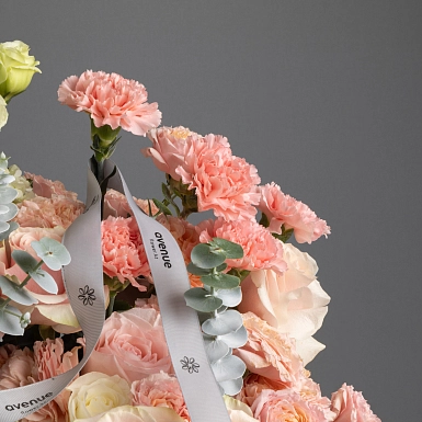 Композиция из роз и эустом "Изумруд" - фото 5