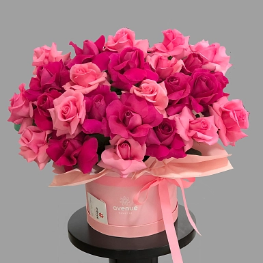 Композиция из 19 роз "Хамелеон" - фото 2