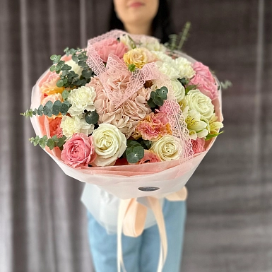 Букет из гортензии и спрей Julietta "Queen" фото