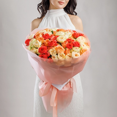 Букет из ярких кустовых пионовидных роз "Orange" - фото 3