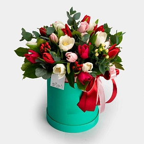 Композиция из тюльпанов "Вихрь"