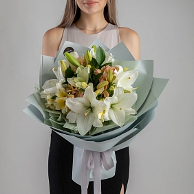Букет с лилиями “Айжан”