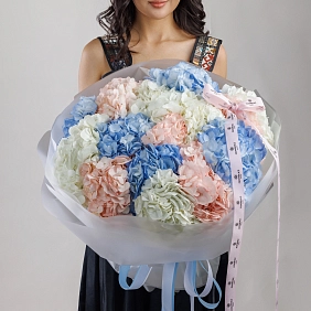 Букет из 15 микс гортензий "Bliss" фото