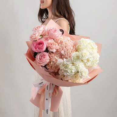 Букет из гортензии “Данелия” фото