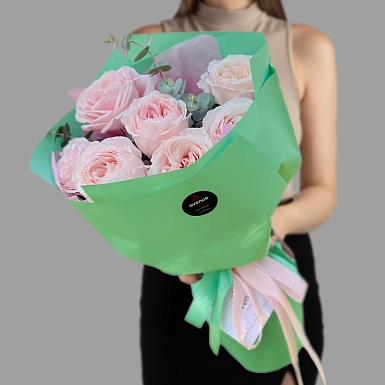 Букет из пионовидных роз David Austin 7 шт - фото 2