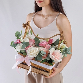 Композиция из роз "Икебана"