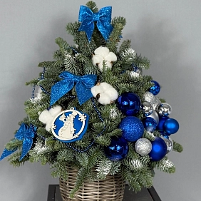 Новогодняя елочка "Зимнее волшебство"