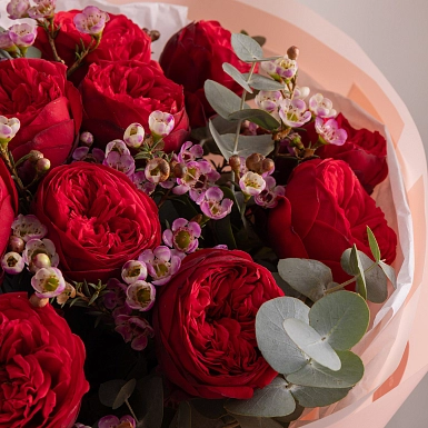 Букет из пионовидных роз "Вихрь нежности" - фото 6