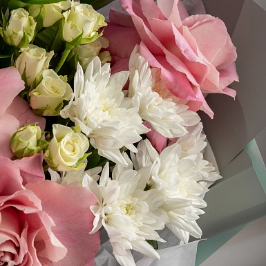 Букет из роз и хризантем “Очаровашка” - фото 6