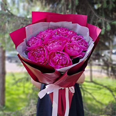 11 местных пионов в оформлении - фото 1