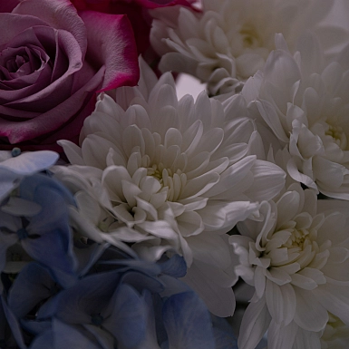 Букет из хризантем и гортензии "Аяру" - фото 5