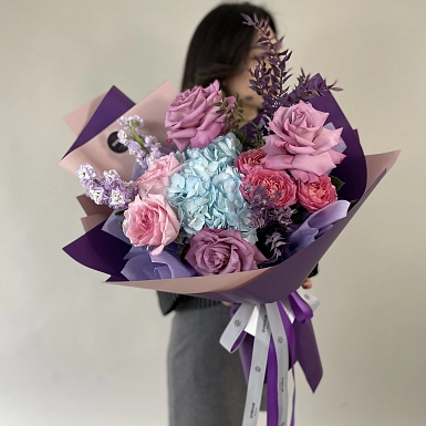 Букет из гортензии и роз "Аквамарин" - фото 2