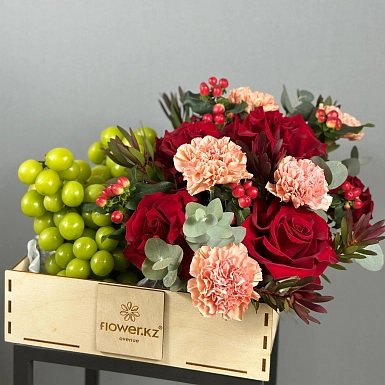 Подарочный набор Shine Muscat в деревянном боксе - фото 1