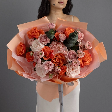 Букет из роз и гортензии "Ягодный джем" фото