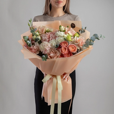 Букет с гортензией “Муза сердца” фото