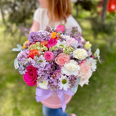 Коробка из сирени и роз "Весеннее утро" - фото 3