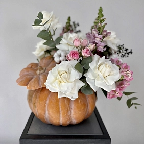 Композиция в тыкве "Кудесница"