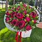 Букет из 25 красных местных пионов "Red Charm" - фото 2