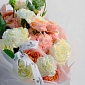 Букет с розами и гортензией "Светлый романс" фото