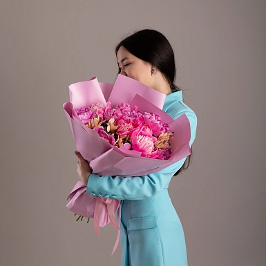 Букет из пион и альстромерии "Милана" - фото 3