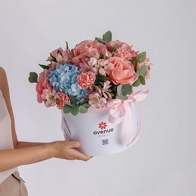 Композиция с гортензией "Моей девочке" фото