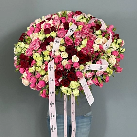 Илюстрация к Букет из 101 кустовой розы "Малинка" Букет из 101 кустовой розы "Малинка"