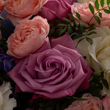 Букет с дельфиниумом и гортензией "Moon light" фото