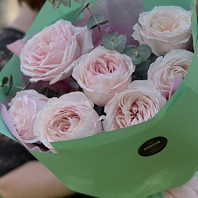 Букет из пионовидных роз David Austin 7 шт - фото 5
