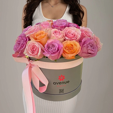 35 микс Голландских роз в серой коробке - фото 2