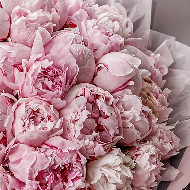 Букет из 51 розового пиона "Для нее" - фото 5