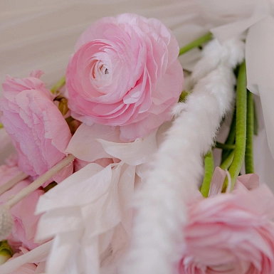 Букет из ранункулюсов "Ника" - фото 6