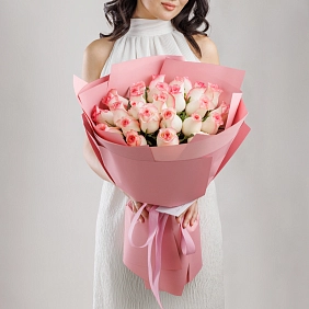 Букет из нежно-розовых роз 70 см "Тянь-Шань"
