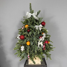 Новогодняя елочка "Снежный шелк"