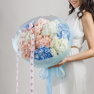 Букет из 9 микс гортензий "Bliss" фото