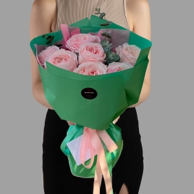 Букет из пионовидных роз David Austin 7 шт